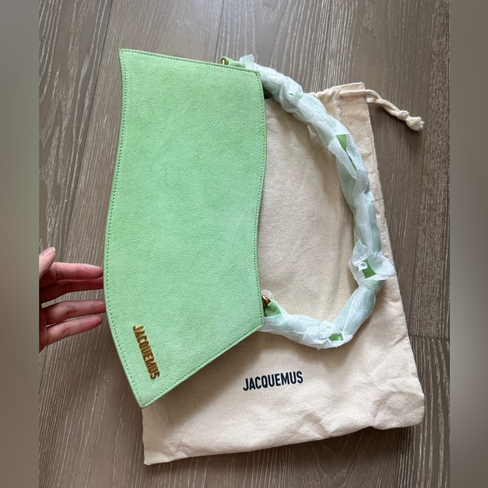 Jacquemus La Vague Shoulder Bag in Green - Picture 5 of 16